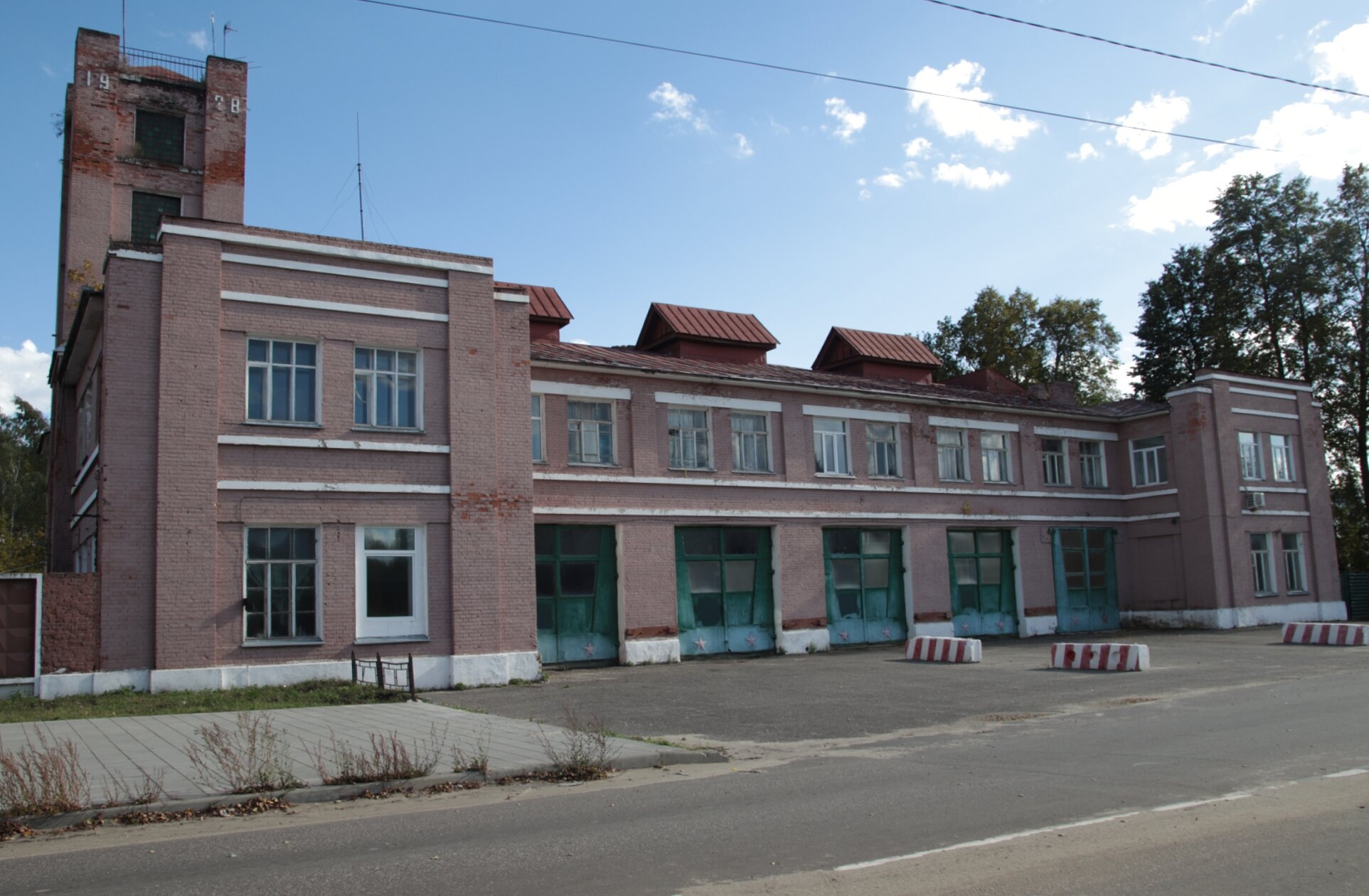 Церковь Тихвинской иконы Божией Матери в Мещёрском Бору