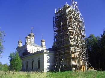 Церковь Преображения Господня в селе Шарино