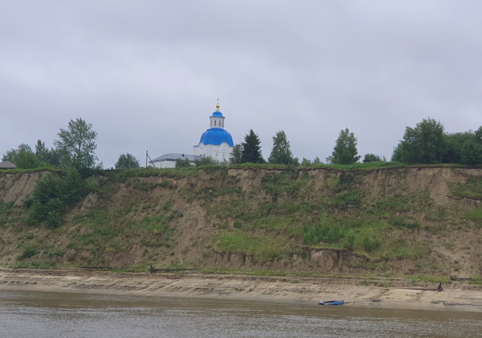 Церковь Троицы Живоначальной в селе Шабалино