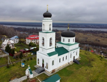 Храм Преображения Господня в селе Кадницы