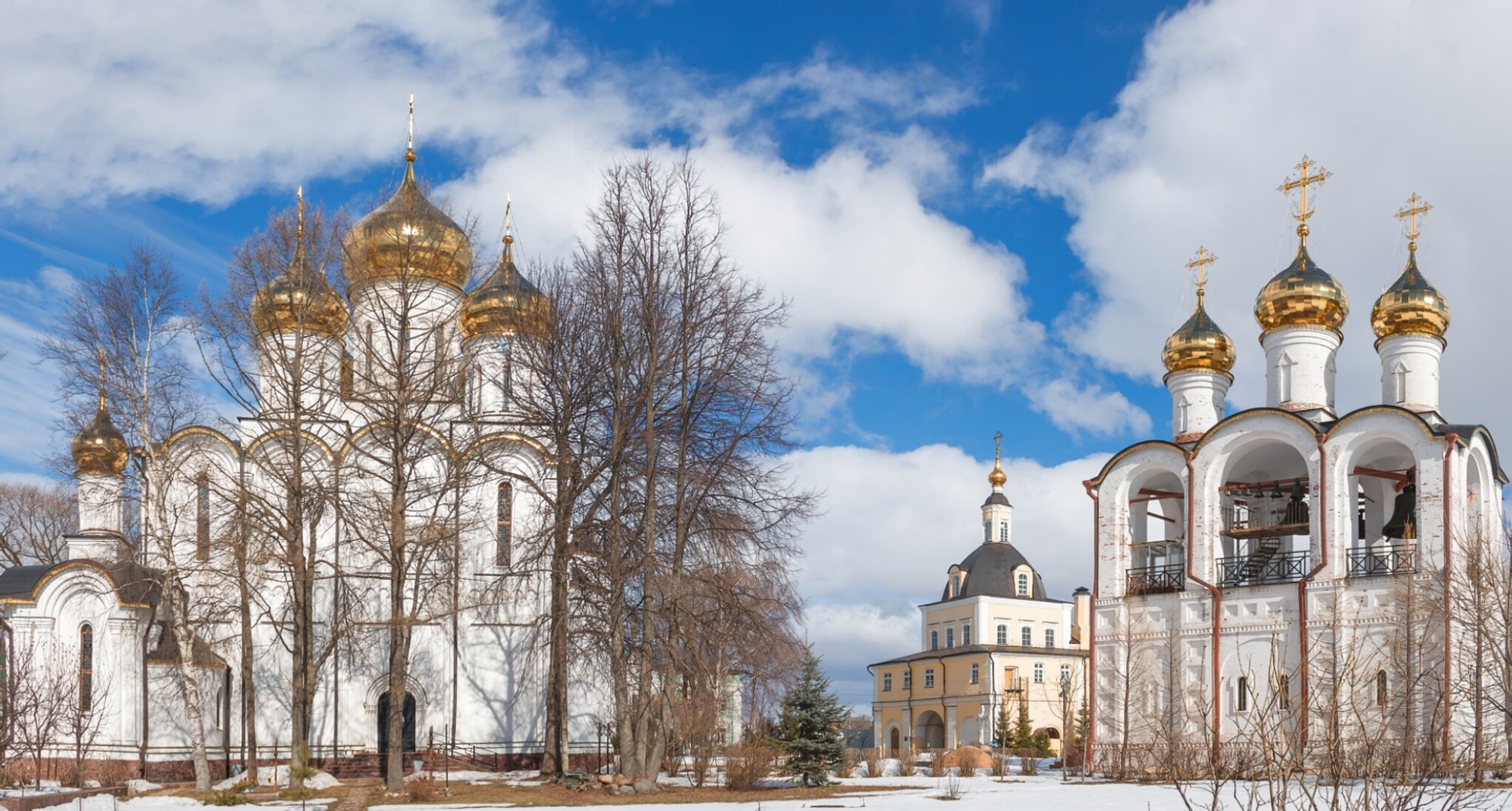 Свято-Никольский женский монастырь в Переславле-Залесском зимой