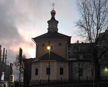 Церковь Рождества Иоанна Предтечи на Варварке: история в сумерках