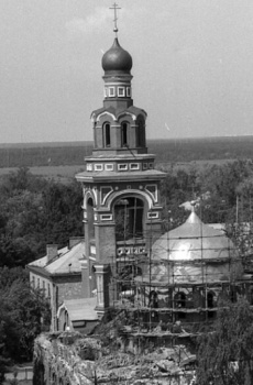 Церковь Троицы Живоначальной в Электроуглях - фотография восстановления храма