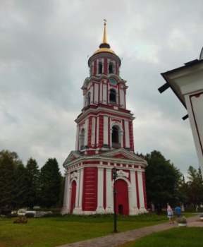 Колокольня Воскресенского собора в Старой Руссе