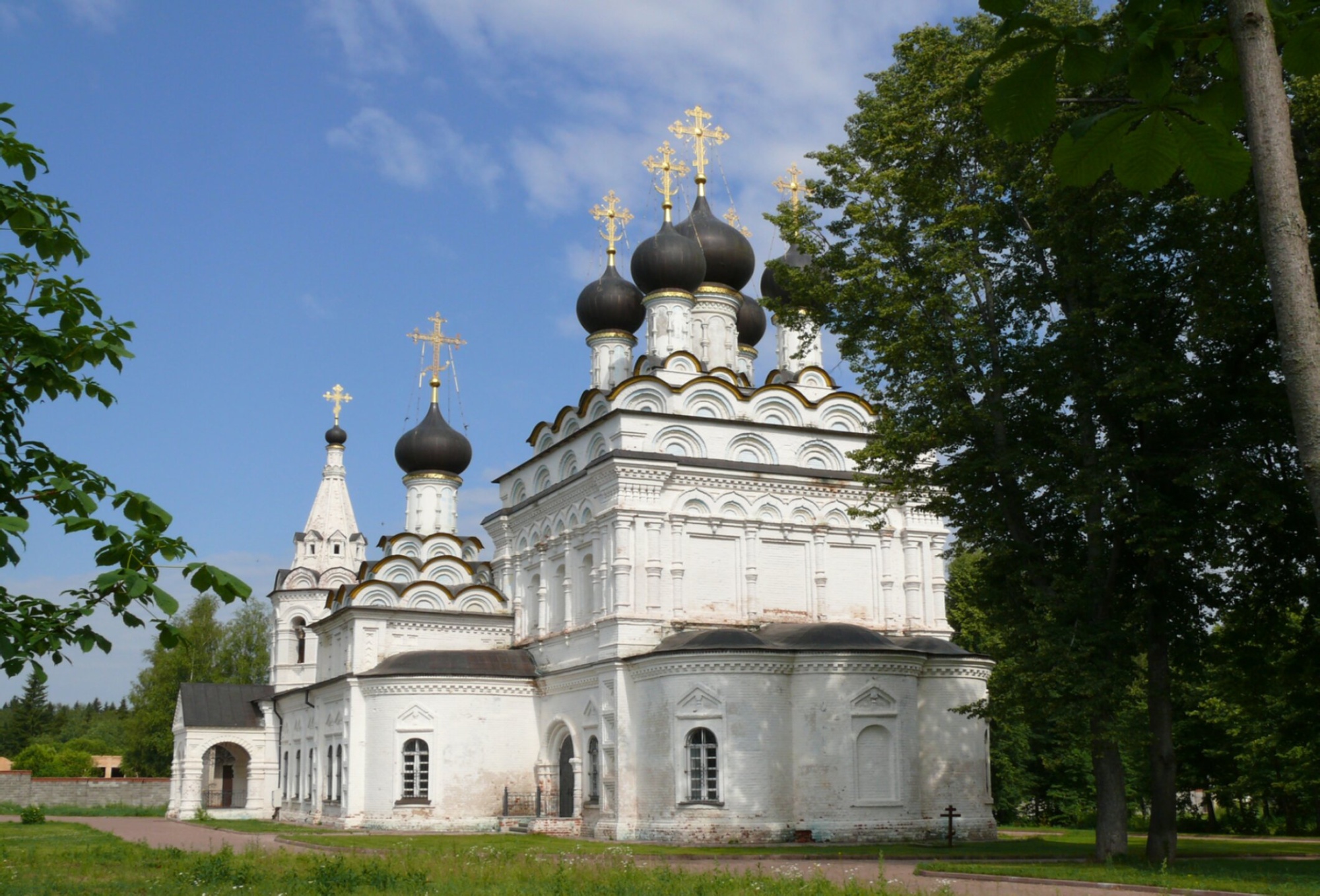 Троицкий Александро-Невский женский монастырь в селе Акатово