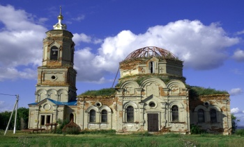 Богоявленская церковь в селе Речное: общий вид с юга