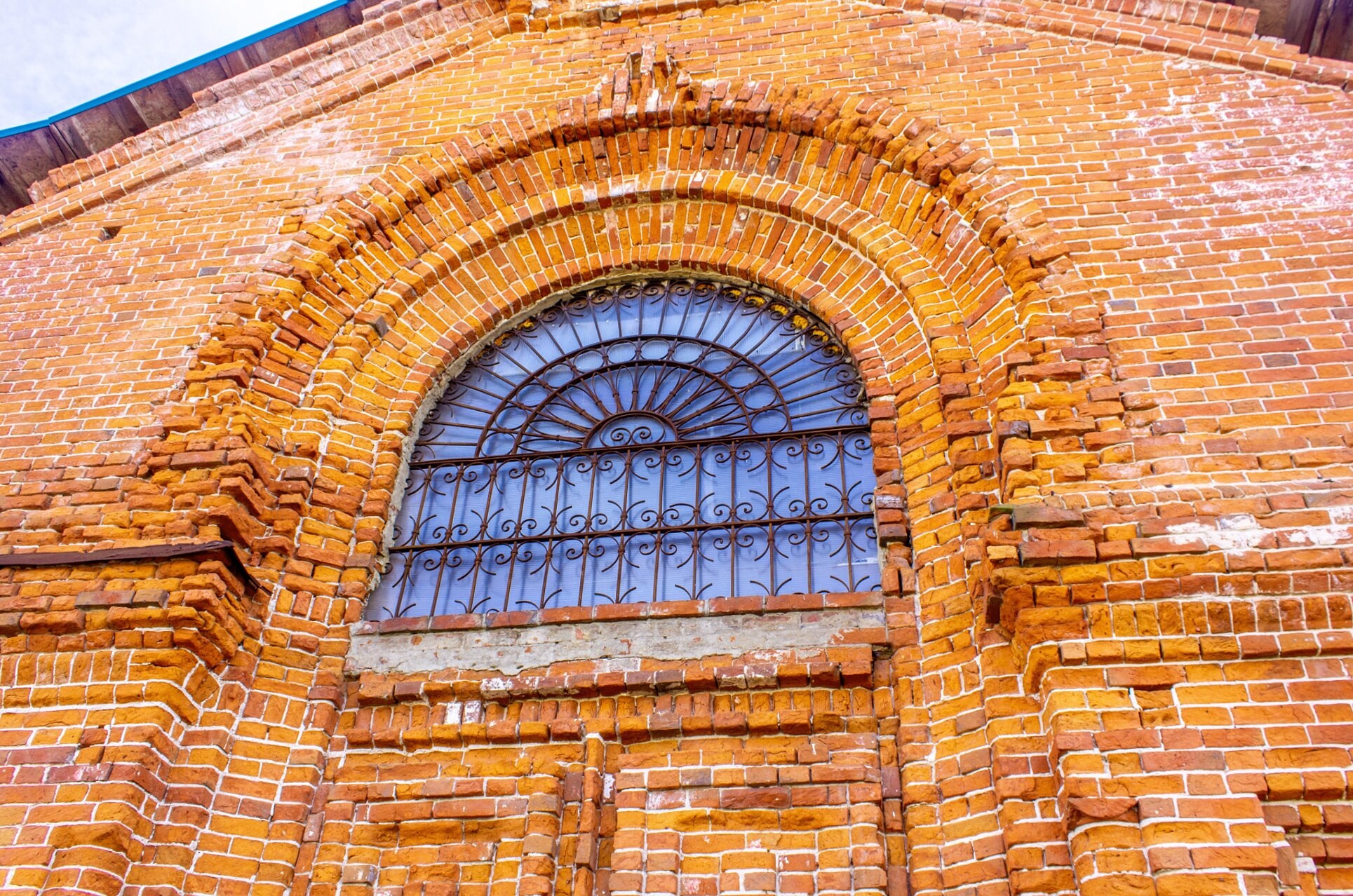 Детали архитектуры Храма Рождества Христова в Туле