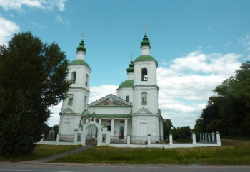 Храм Воскресения Христова в селе Молоди