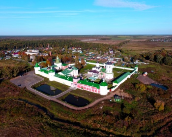 Николо-Пешношский монастырь с высоты птичьего полета