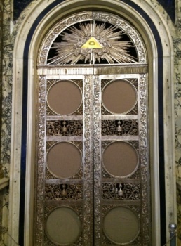 Храм Воскресения Христова в Кадашах: святыня Москвы