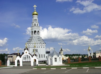 Храм Святых Апостолов Петра и Павла в Прохоровке
