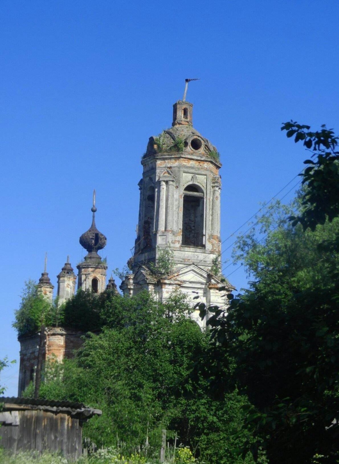 Колокольня Троицкой церкви в селе Михалково (Лыскава)