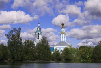 Церковь Троицы Живоначальной в селе Щапово