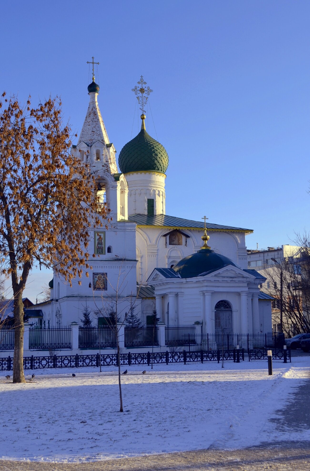 Храм Димитрия Солунского в Ярославле - зимняя фотография
