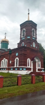 Церковь Святой Троицы Живоначальной в селе Бёхово