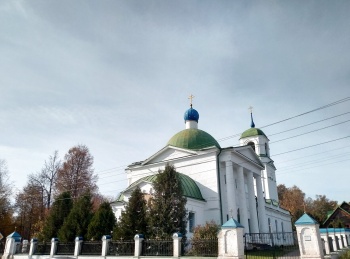 Церковь Троицы Живоначальной в селе Новощапово