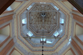 Внутренний свод Храма Василия Блаженного: детали росписи и архитектуры