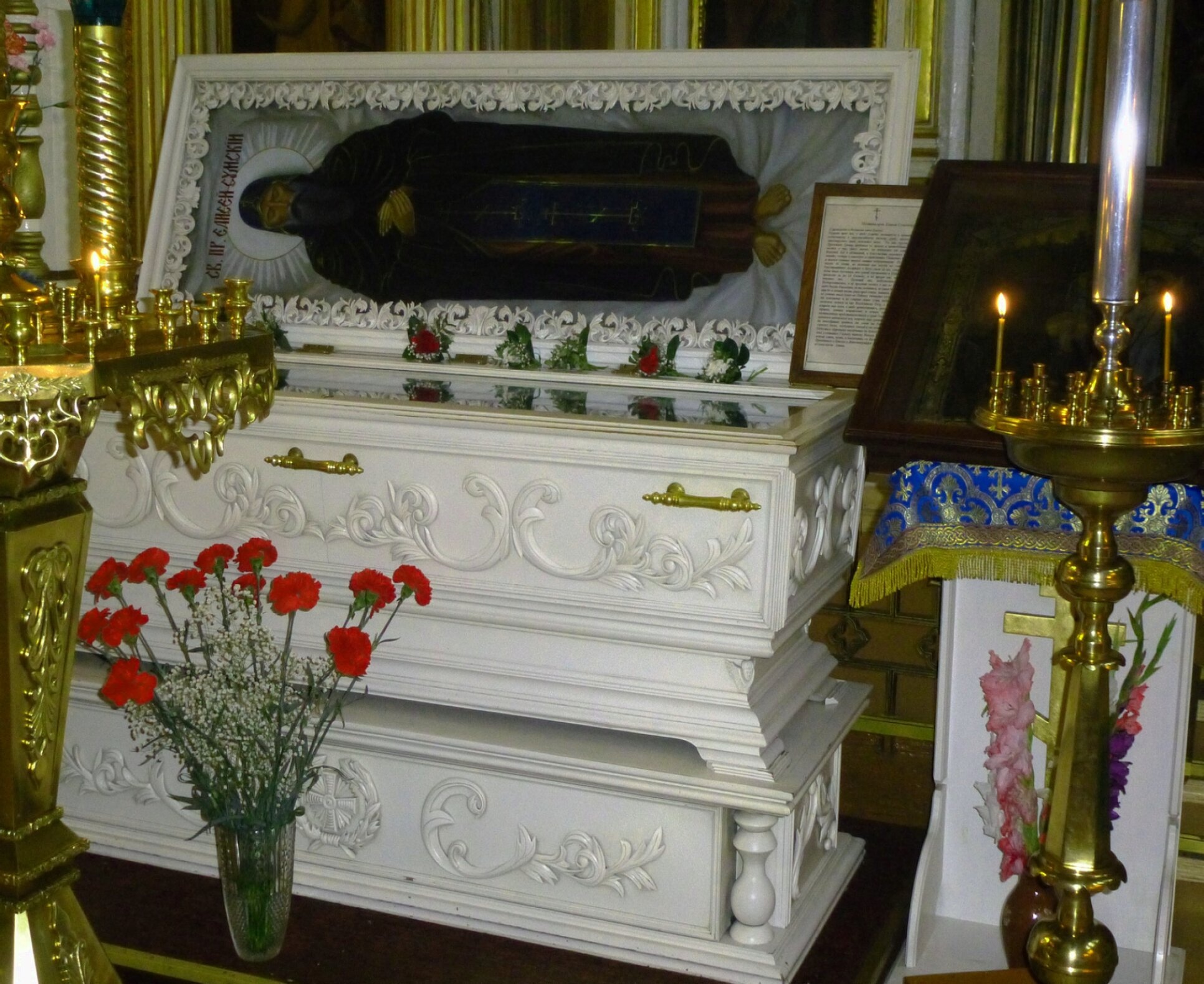 Интерьер Крестовоздвиженского собора в Петрозаводске