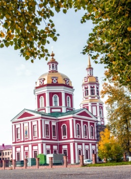 Спасский собор города Кирова: история и современность