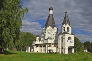 Церковь Богоявления Господня в Красном-на-Волге