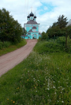 Храм Введения во храм Пресвятой Богородицы в деревне Кравотынь