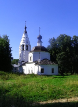 Успенский собор в Плёсе - православная святыня на берегу Волги