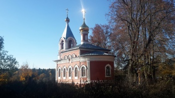 Церковь Гурия, Самона и Авива в селе Трехсвятское