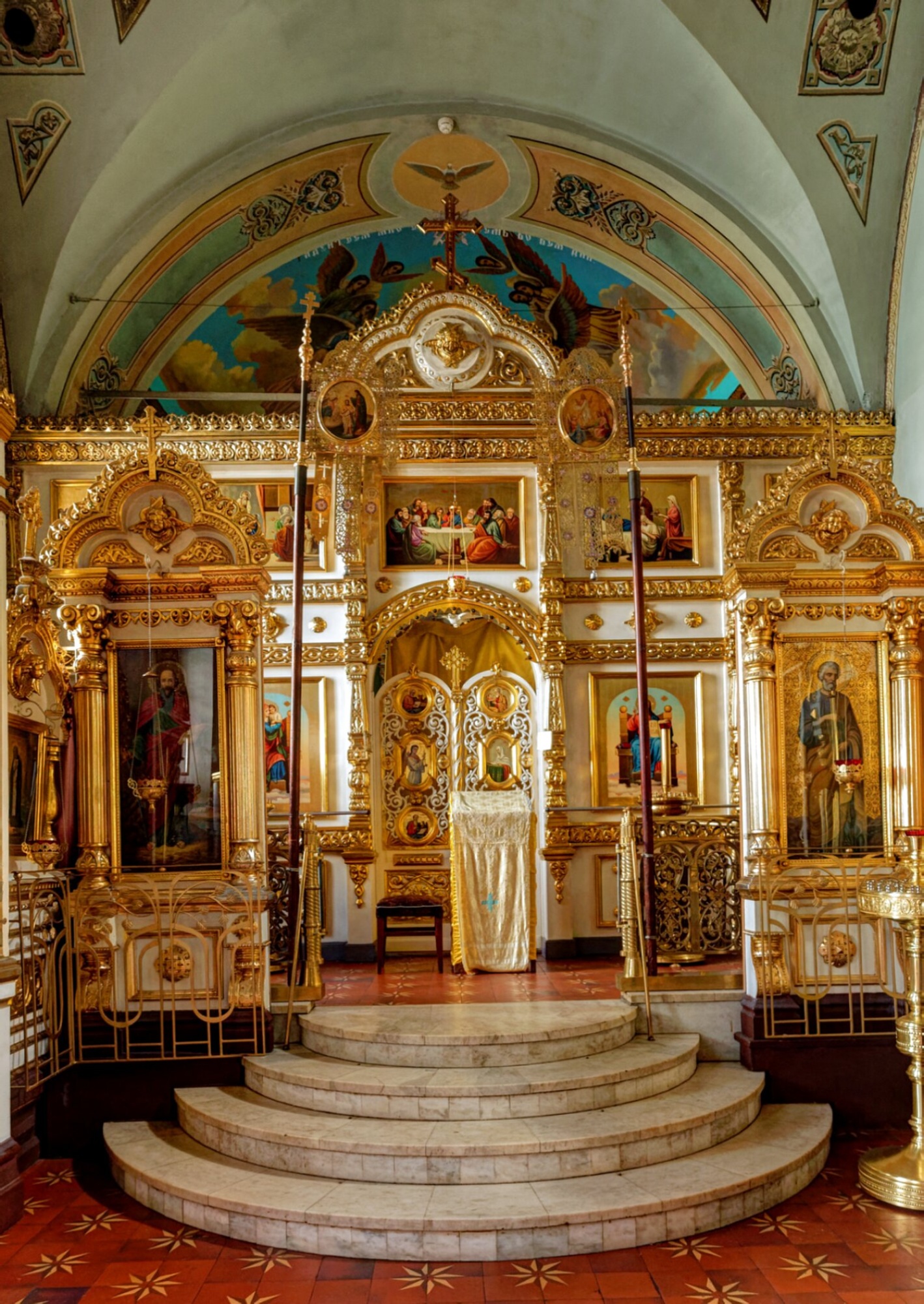 Иконостас Петропавловского храма в Самаре