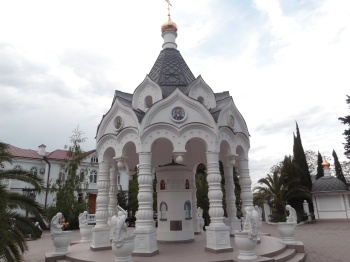 Собор Архангела Михаила в Сочи - православная святыня у Черного моря