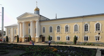 Трапезный корпус с церковью Вознесения Господня в Задонском монастыре