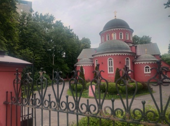 Храм святых мучеников Адриана и Наталии в Бабушкине