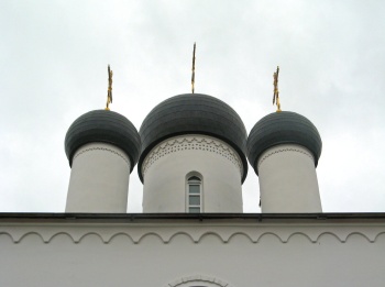 Купола Преображенской церкви в Тярлево
