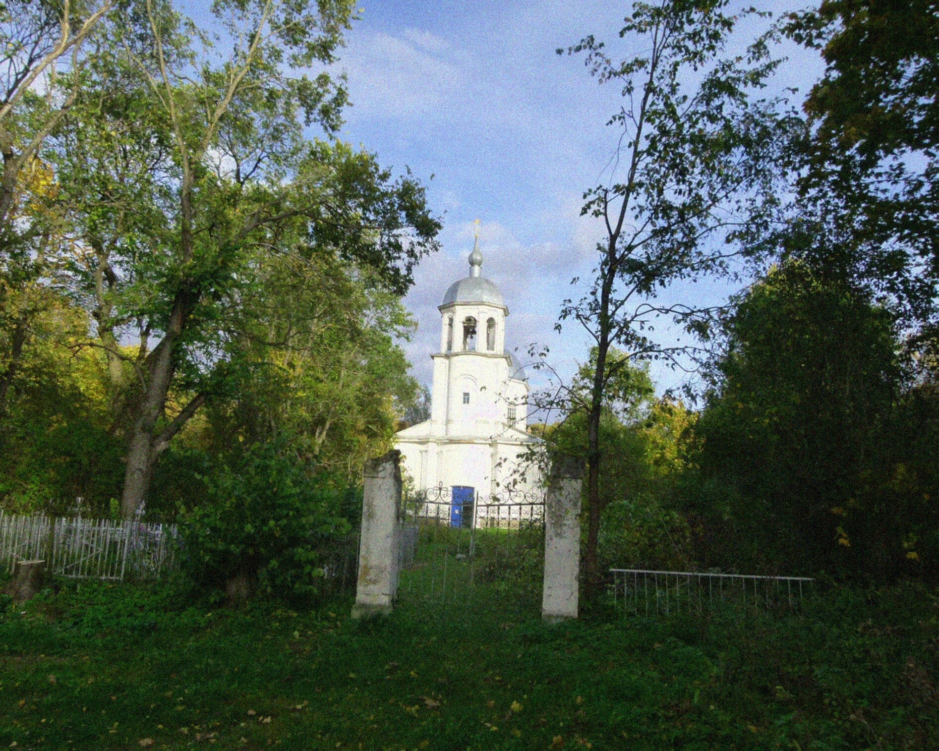 Церковь Успения Пресвятой Богородицы в деревне Коростынь