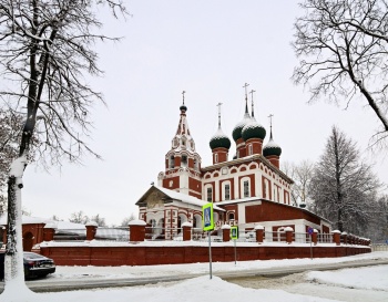 Церковь Михаила Архангела в Ярославле - зимний пейзаж