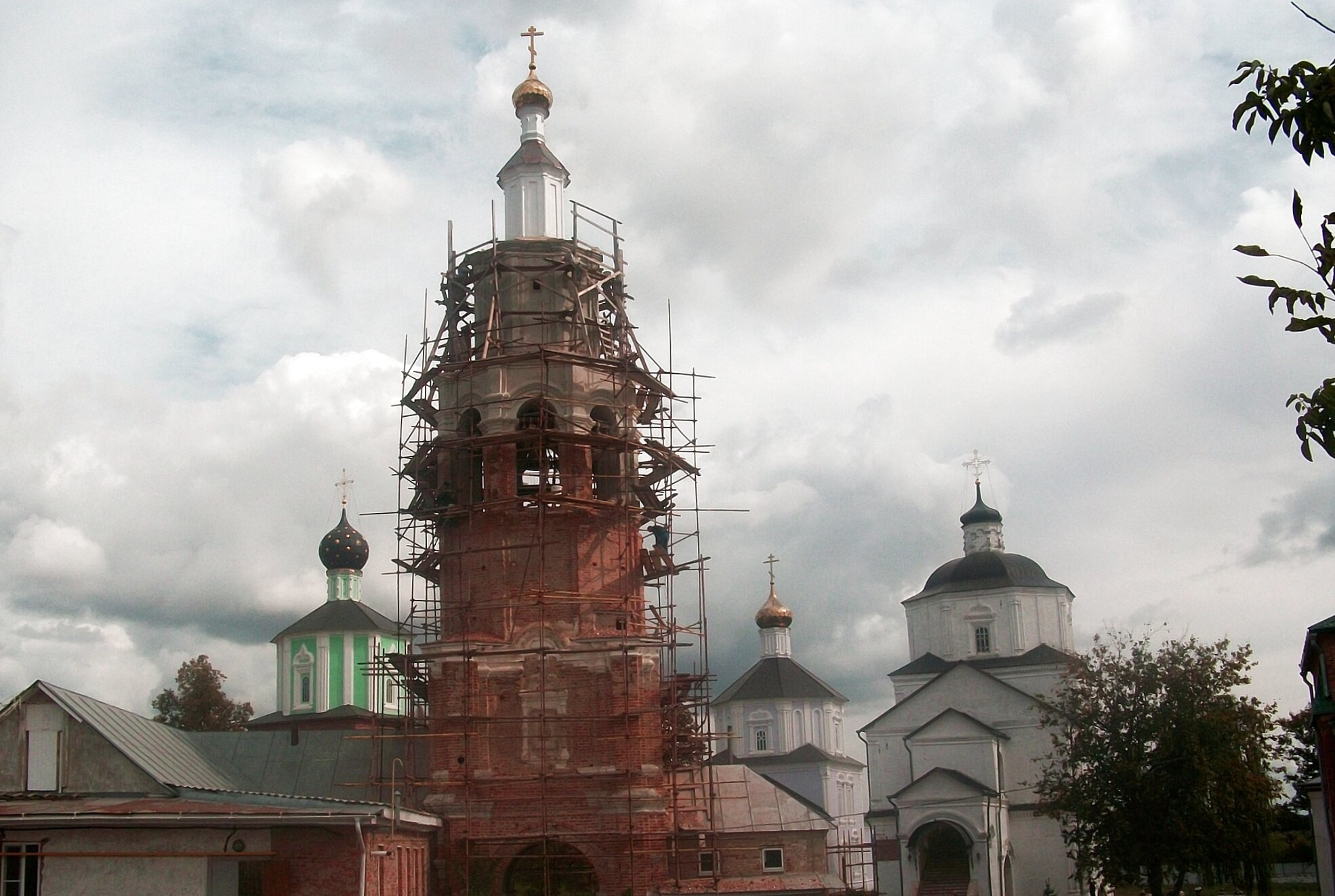Свято-Николаевский монастырь в Рыльске