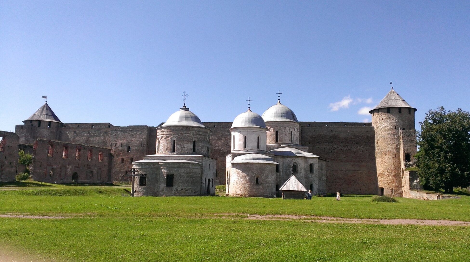 Успенская церковь в Ивангородской крепости
