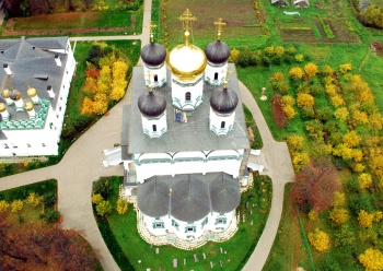 Иосифо-Волоцкий монастырь с высоты птичьего полёта