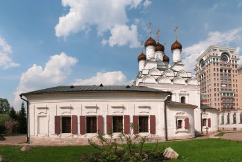 Церковь Николая Чудотворца в Голутвине - православный храм в Москве