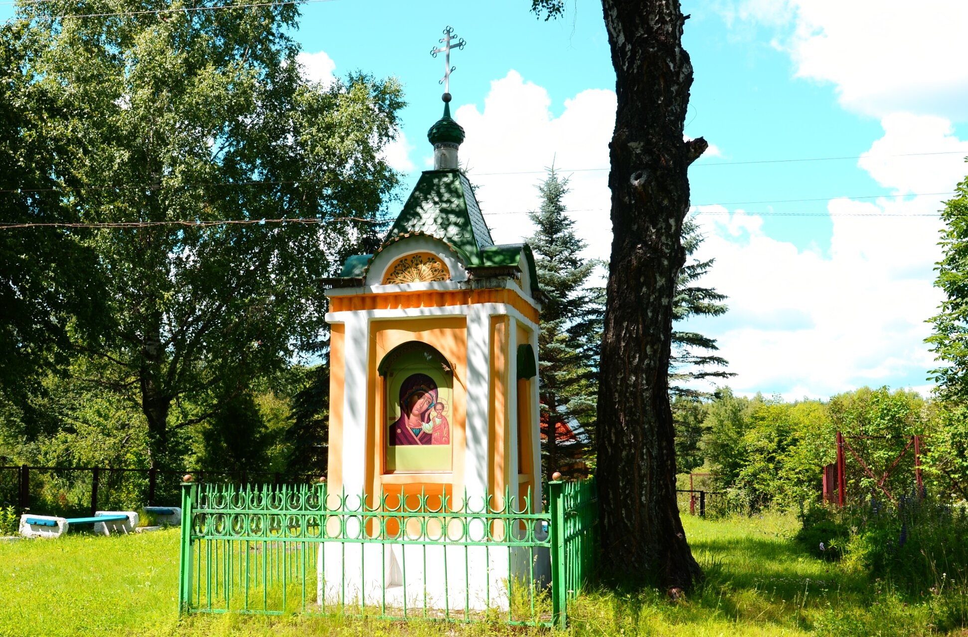Часовенный столб Церкви Троицы Живоначальной в Старой Купавне