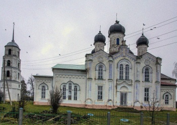 Покровская церковь в селе Марисола