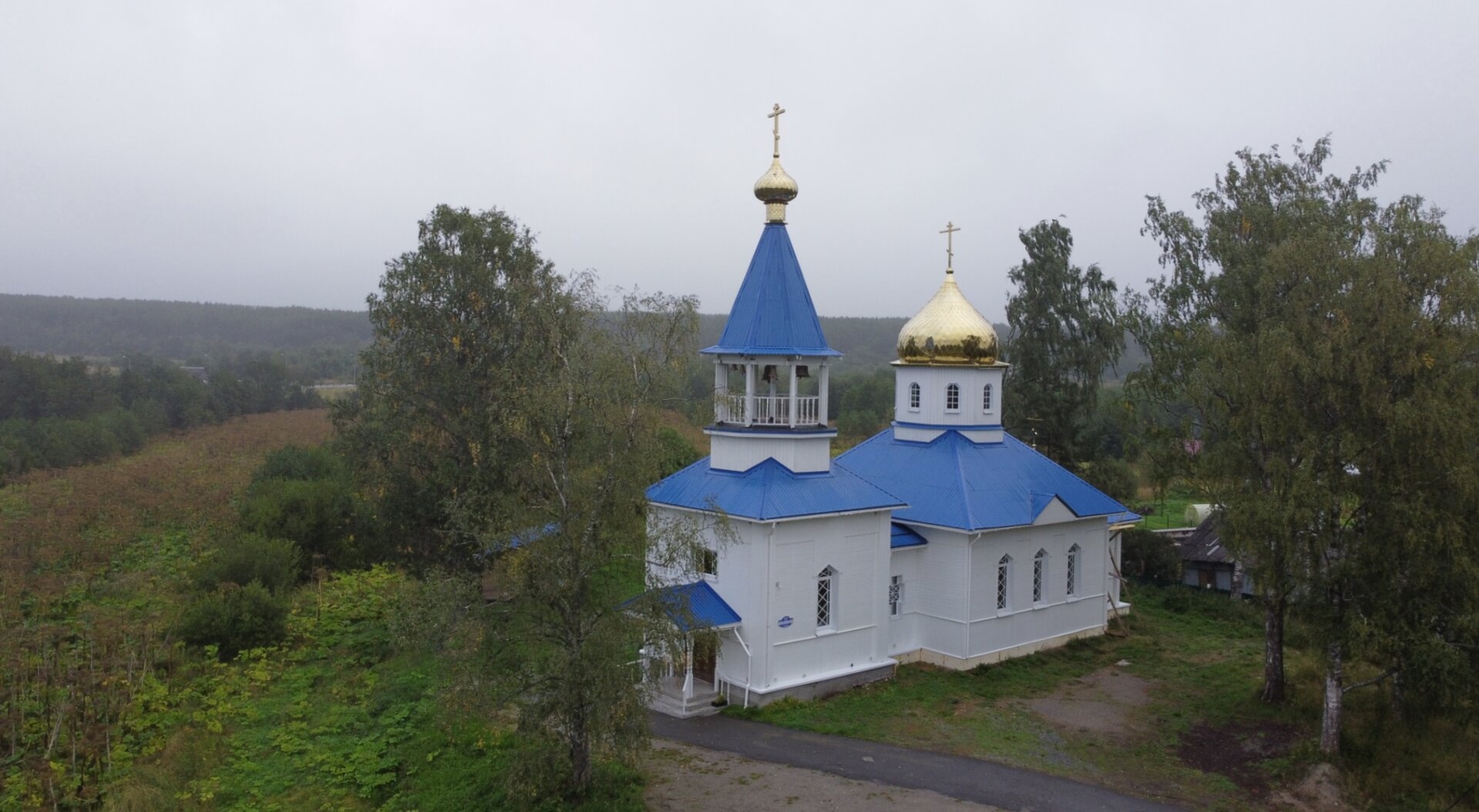 Церковь Рождества Пресвятой Богородицы в деревне Лумбуши