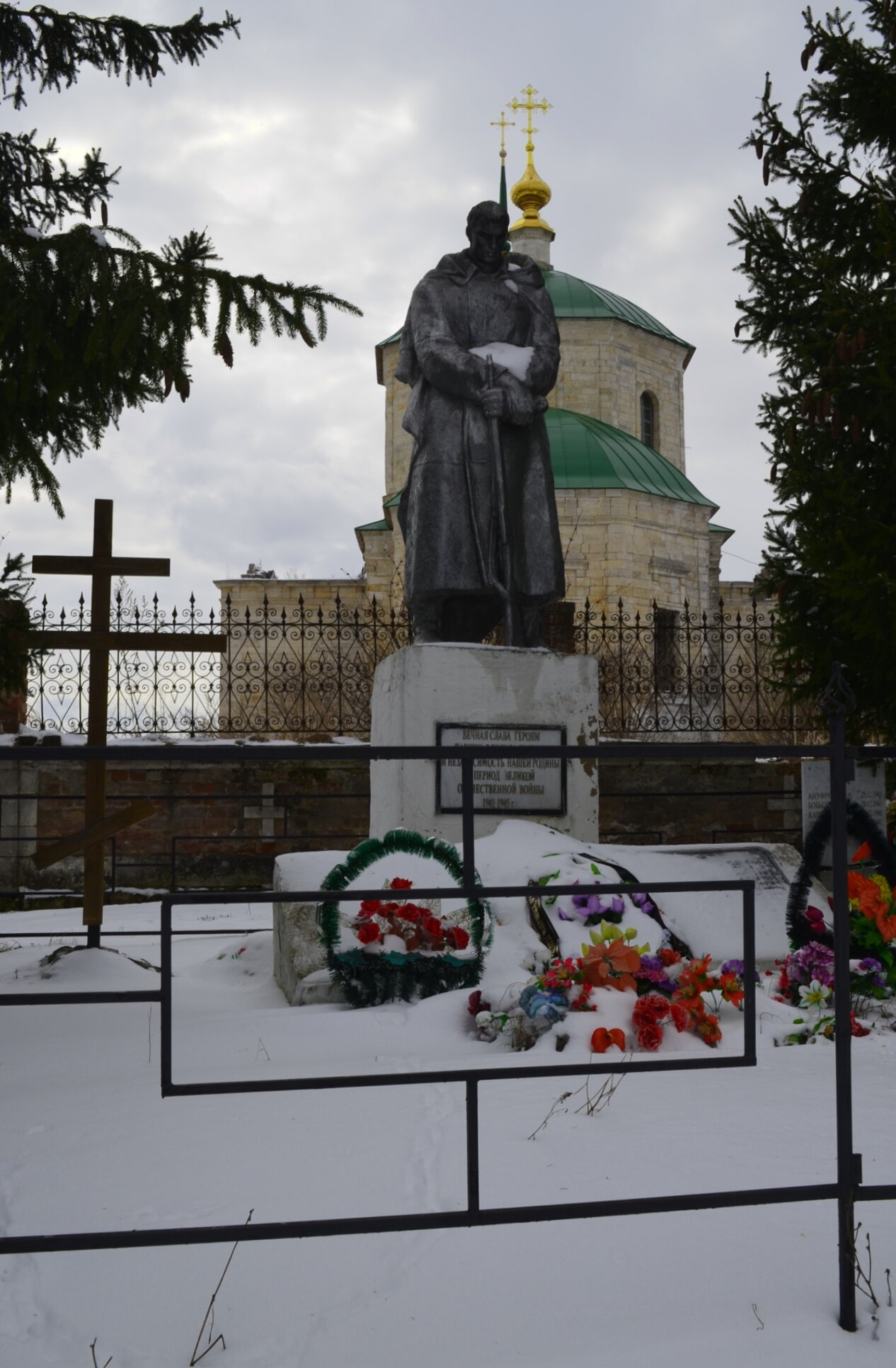 Никольская церковь в Емельяново