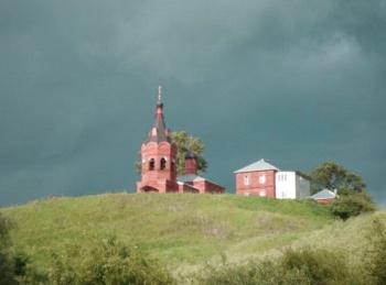 Храм Димитрия Солунского в деревне Дуброво