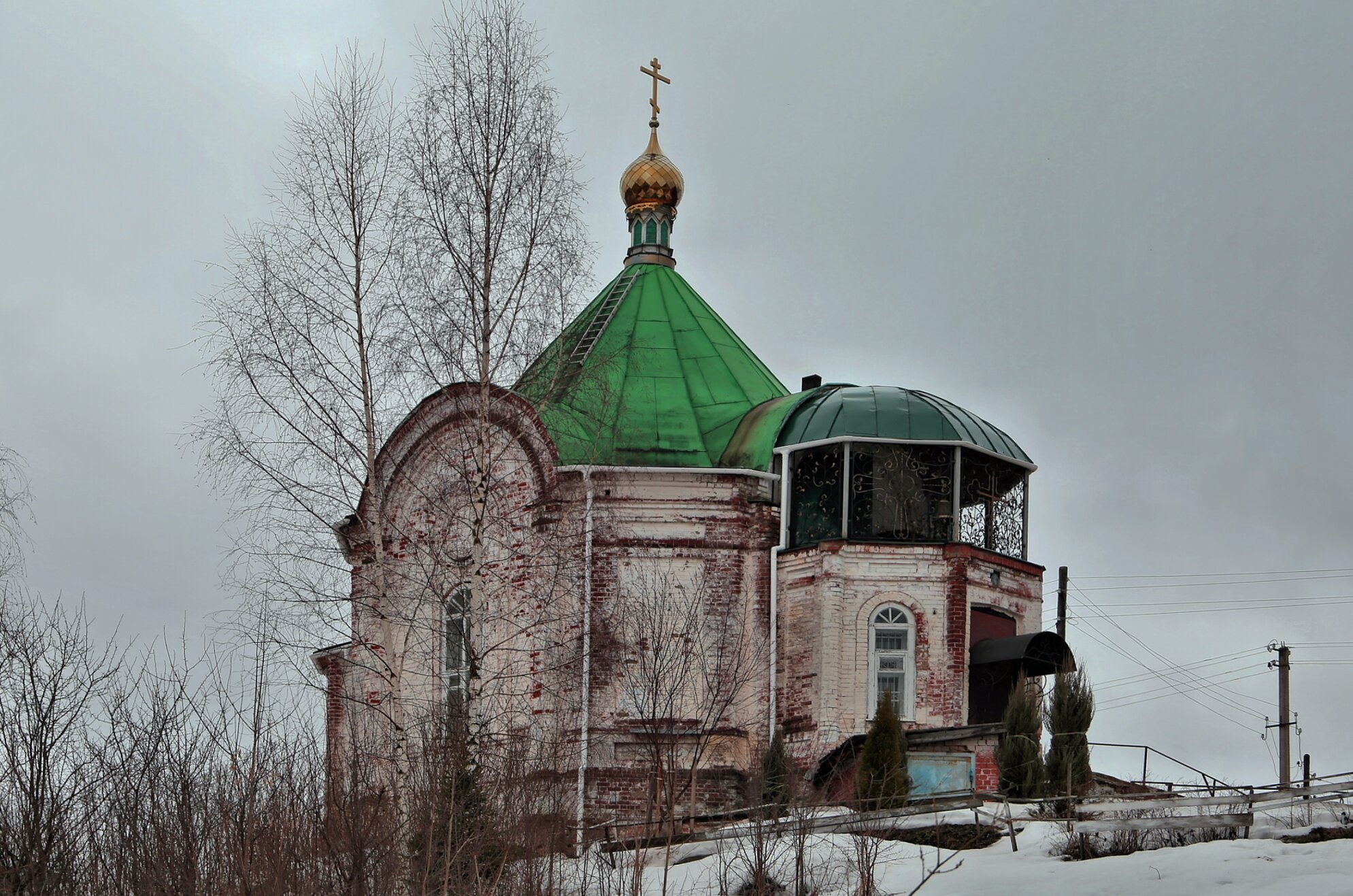 Храм Николая Чудотворца в селе Лёжнево зимой