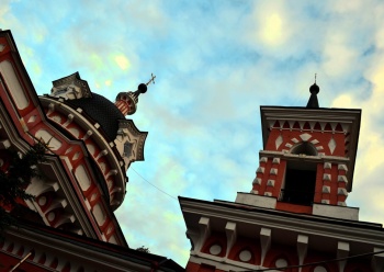 Смоленская церковь в Ивантеевке: архитектурная фотография