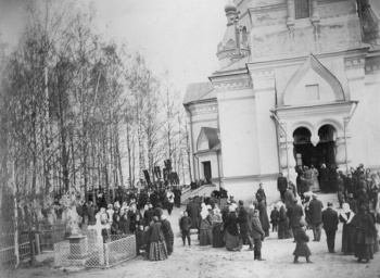 Храм святого Георгия в Ложголово на исторической фотографии