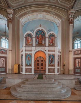 Интерьер храма Успения Пресвятой Богородицы на Успенском Вражке