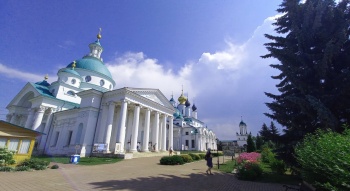 Спасо-Яковлевский Димитриев монастырь в Ростове Великом