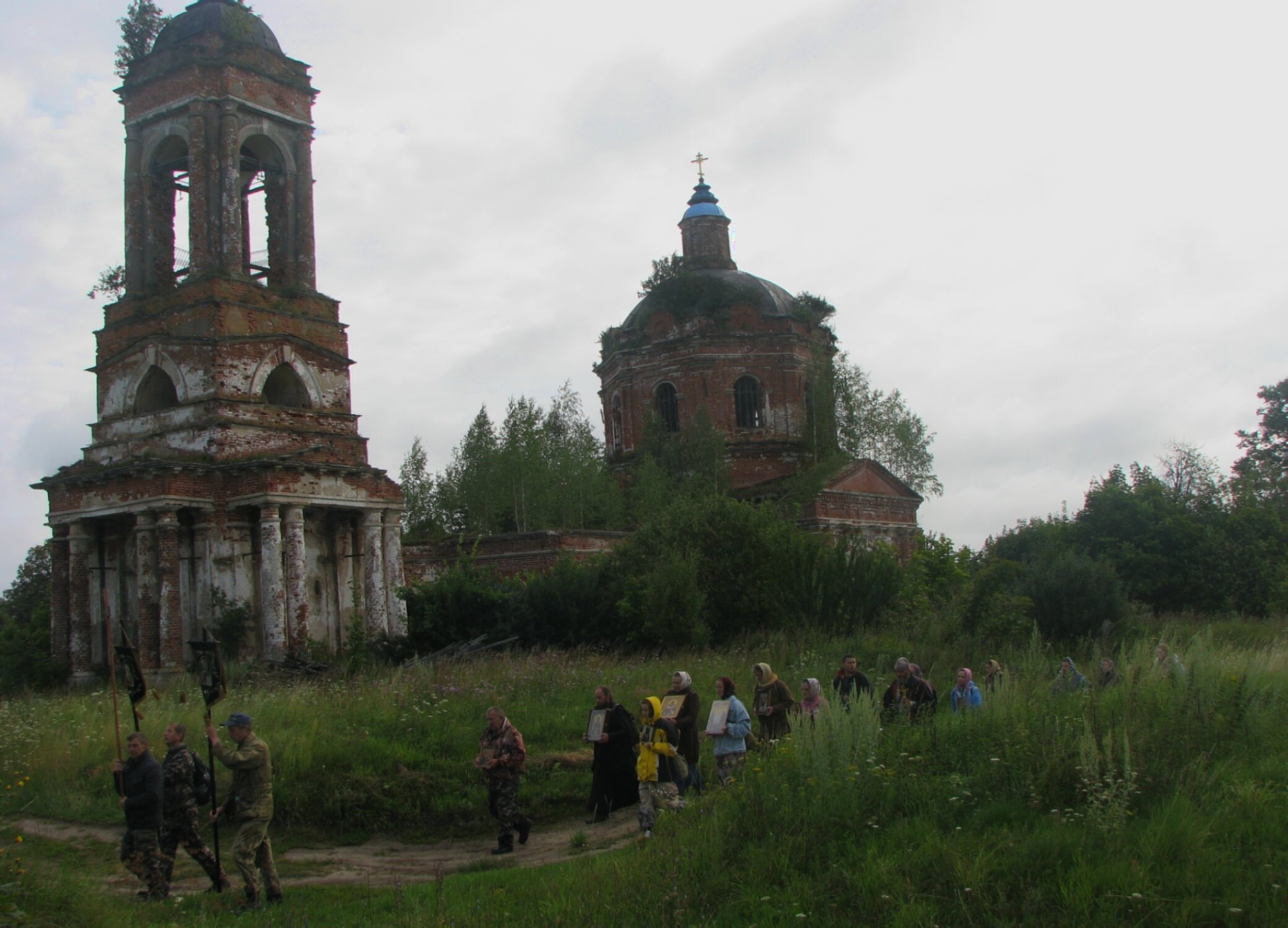 Храм Святых Праведных Иоакима и Анны в селе Алексино