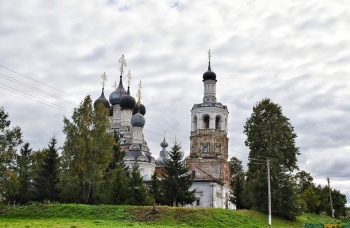 Храм Святой Троицы в селе Дединово